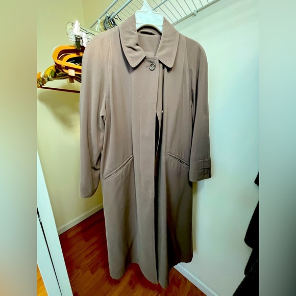 Regent Park Trench Coat. Size 10P - Picture 1 of 2